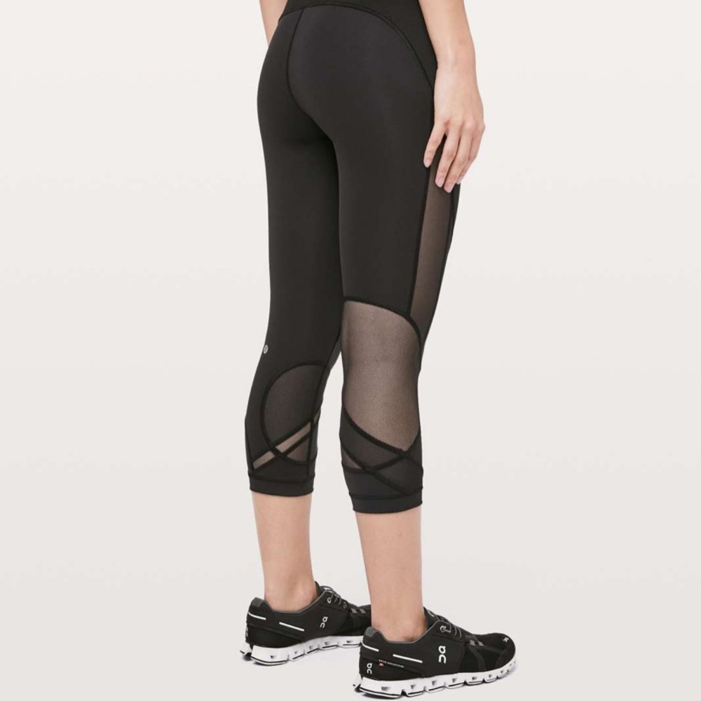 black lululemon asymmetrical crop leggings - Picture 3 of 4